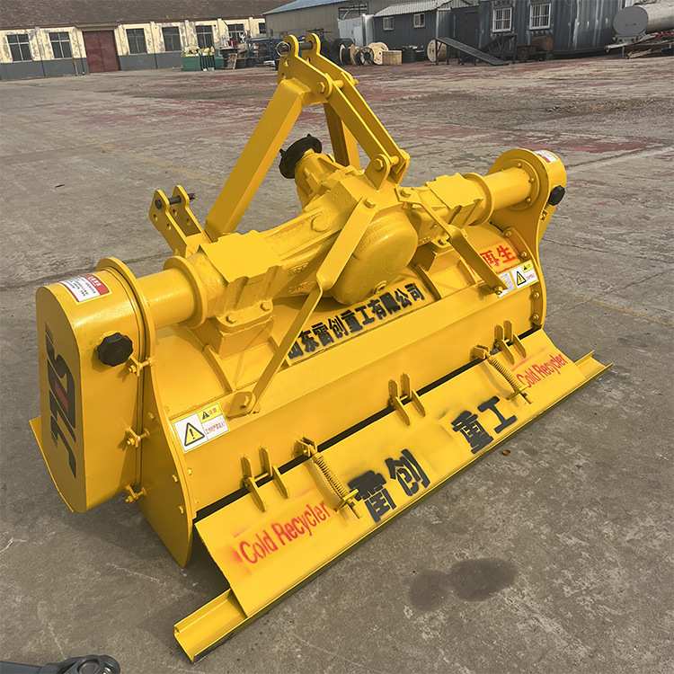 加大箱体全新斯太尔后桥拌合机  使用寿命长  拌合均匀 无惧碎石