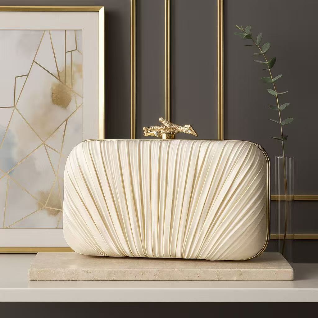 2025 nueva bolsa de cena retro transfronteriza, bolsas de mano de alta sensación, bolsas de cena de moda, bolsas de caja plegadas