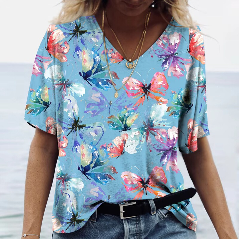 Butterfly and floral pattern 3D printed T-shirt for women, Y2K top, V-neck women's Harajuku T-shirt, oversized casual wear for women Butterfly and floral pattern 3D printed T-shirt for women, Y2K top, V-neck women's Harajuku T-shirt, oversized casual wear for women