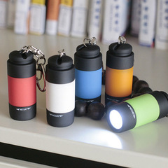 メーカーのミニ懐中電灯usb充電led屋外の小さなキーホルダーライトの便利なプラスチック懐中電灯