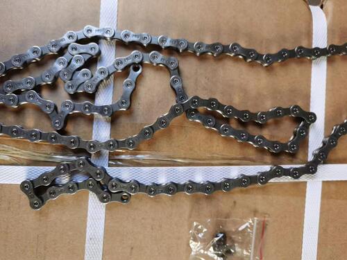 Manufacturer wholesale mountain bike 9-speed chain 27-speed boxed 116-section variable speed chain HG73 bicycle accessories