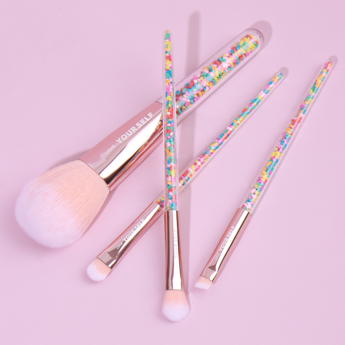 Cuatro sets de cepillo de maquillaje de granos de caramelo Zhuoerya, cepillo de sombra de ojos en polvo, set de herramientas de maquillaje para principiantes