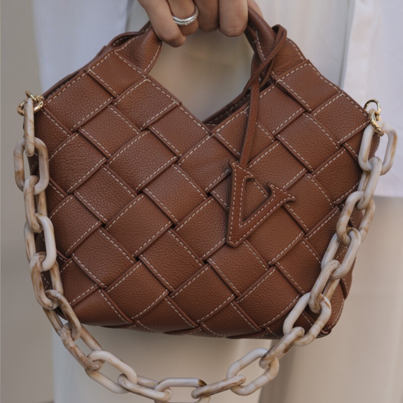 Cross-border High Version VERE Maillard Style Light Luxury High-end One-shoulder Pleated Cowhide Handmade Woven Bag Handbag