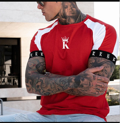 Moda de verano europea y americana, top de moda delgado de cuello redondo para hombres, camiseta juvenil, soporte, pedido de una pieza de cabello