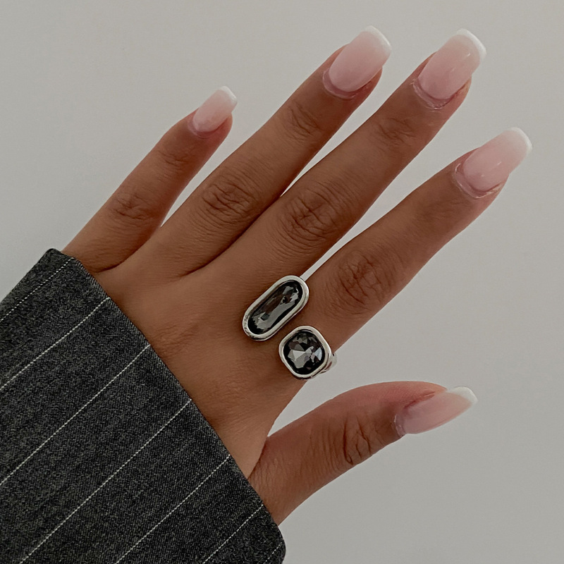 欧美跨境时尚轻奢亚克力钻戒指套装 设计感几何金属方形指环Rings|undefined