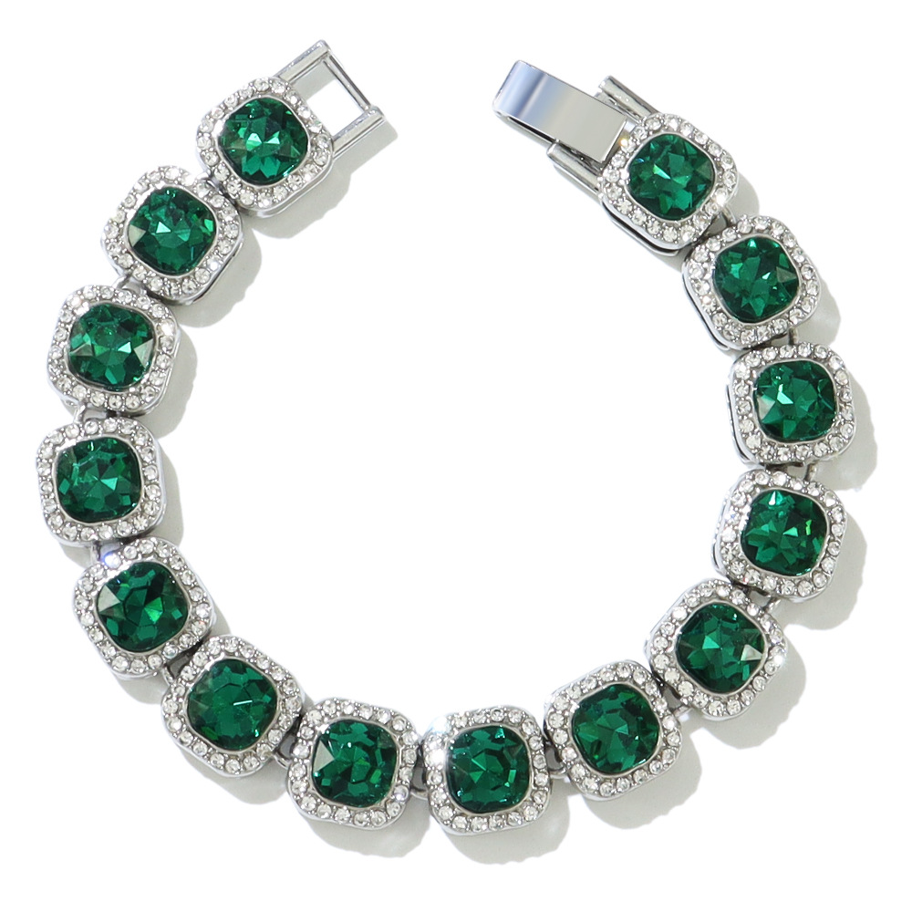 Hip-Hop Vierkante Volledige Diamant Groene Rots Candy Ketting Coole Streetdance Motorfiets Stijl Sleutelbeen Halsketting_voghion.com