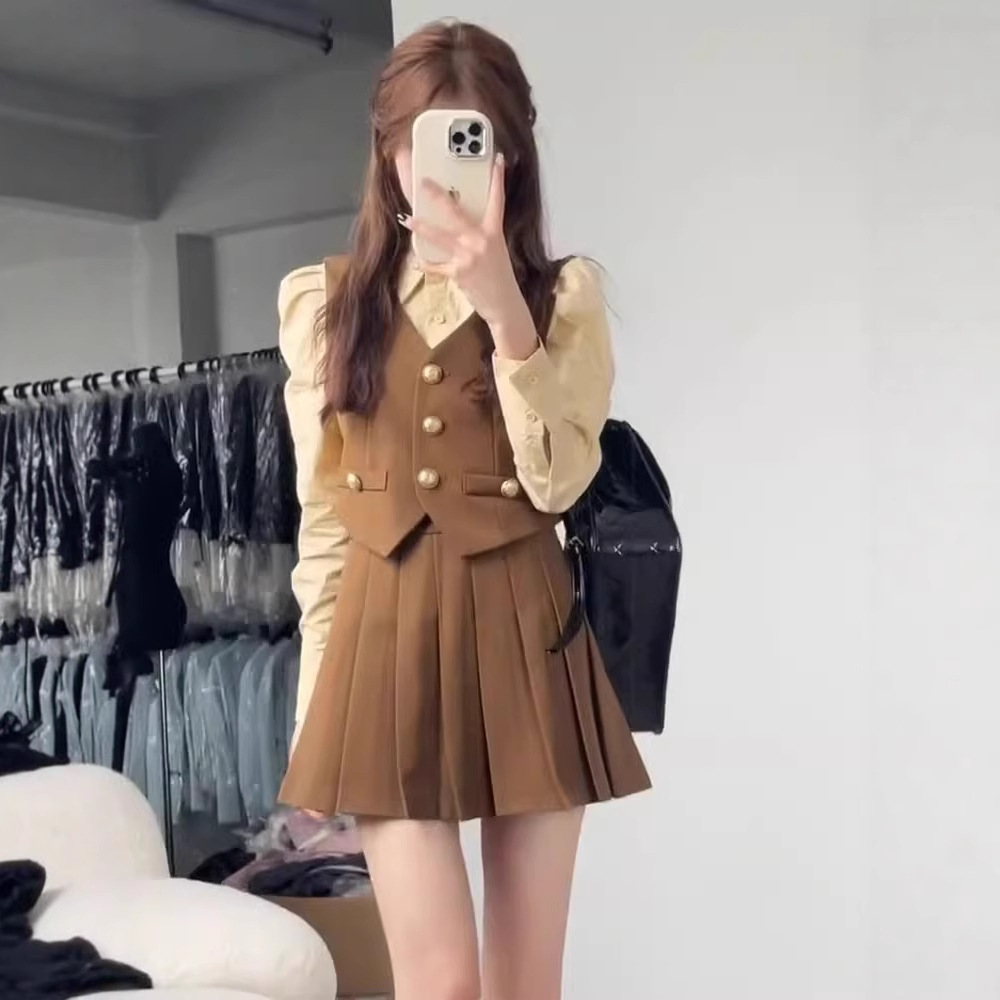 British Preppy Style Suit Skirt Women's Autum New Small Suit Vest Stripesd Shirt Long-Sleeved Pleated Skirt Three-Piece Set