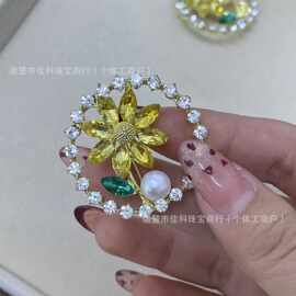 天然淡水珍珠向日葵花环胸针ins风时尚简约西装礼服胸花别针配饰