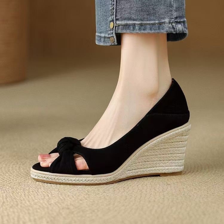 Fashionable elegant sandals
