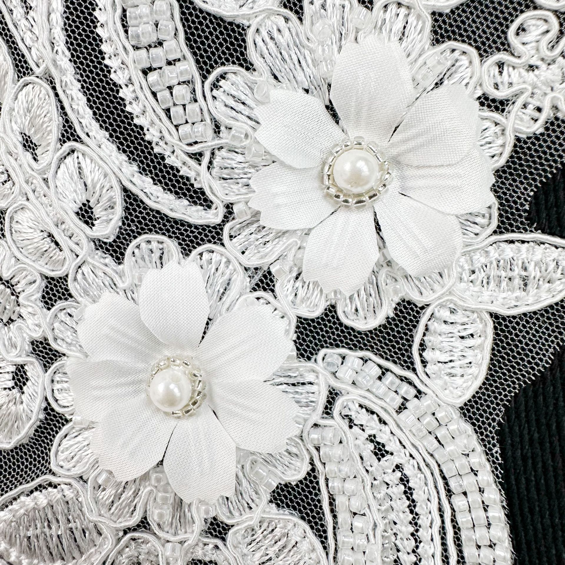 Cuentas de trabajo pesado 3D decal de encaje blanco plumas flor parche vestido de boda accesorios DIY 32cm de largo image 3