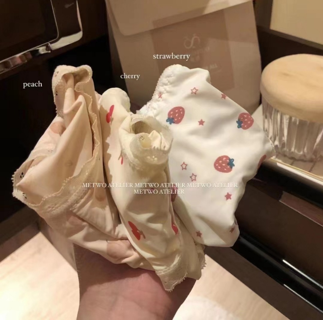 Irina ice cream inner Ice Silk seamless girl hip cotton crotch cute sweet Japanese shorts underwear