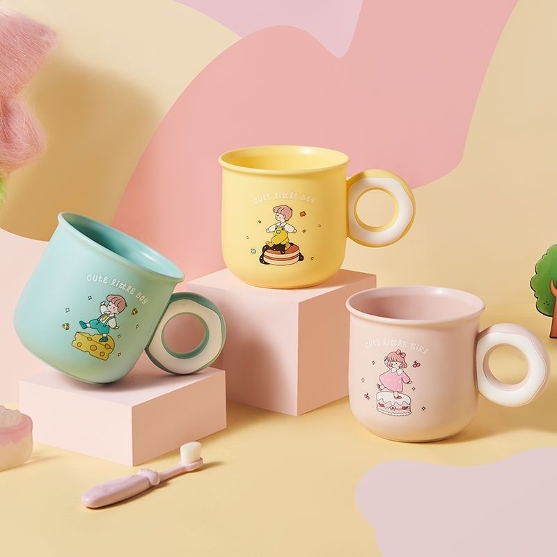Creative donut handle toothbrush cup for 2024, fresh and small, children's home use, brushing cup, PP drinking cup