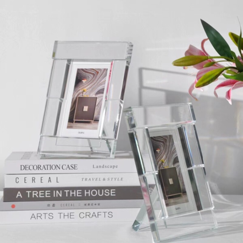 Modern Simple Transparent Crystal Photo Frame Table Model Room Dressing Table Bedside Table Glass Photo Frame Jewelry Ornaments Modern Simple Transparent Crystal Photo Frame Table Model Room Dressing Table Bedside Table Glass Photo Frame Jewelry Ornaments