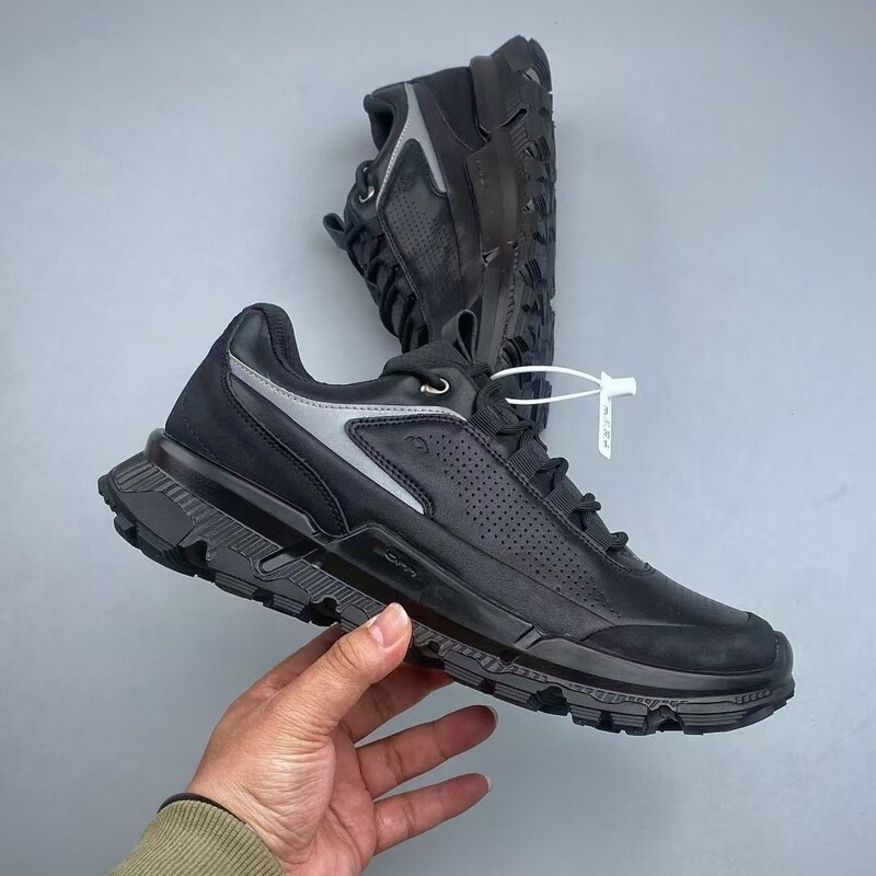 Danish-style men's outdoor casual shoes, waterproof hiking and mountaineering shoes, comfortable and breathable athletic shoes, and trail running shoes Danish-style men's outdoor casual shoes, waterproof hiking and mountaineering shoes, comfortable and breathable athletic shoes, and trail running shoes