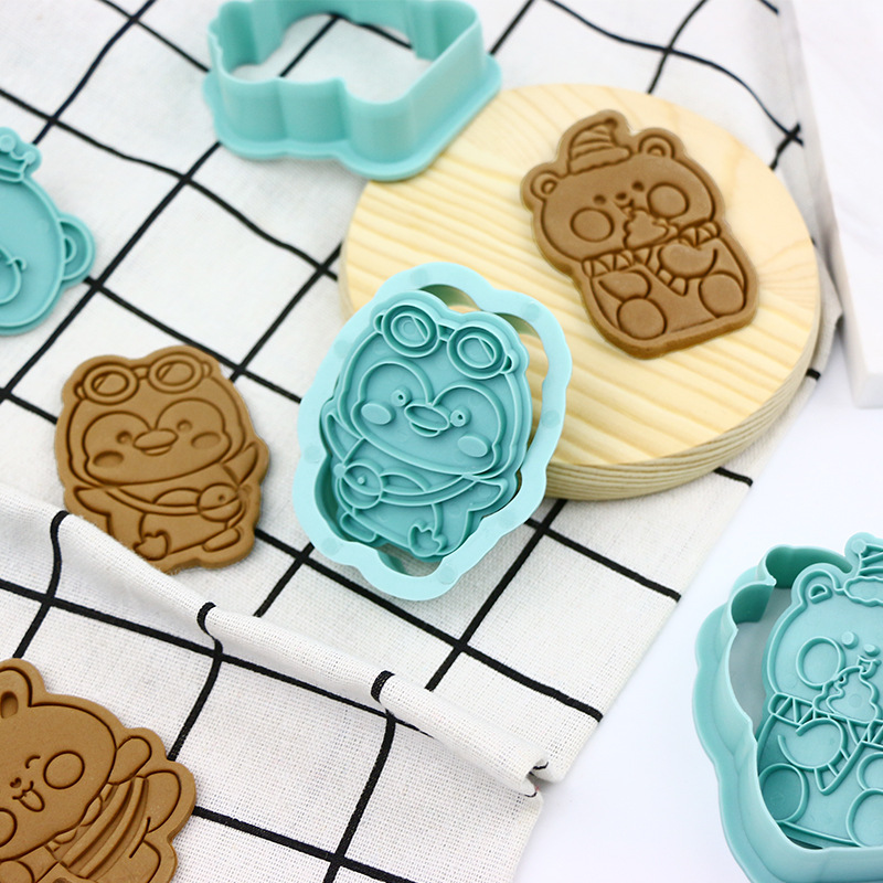 Venta caliente transfronteriza 3D tridimensional oso Fox Penguin 6-piece galleta corte molde Galleta de dibujos animados molde traje image 3