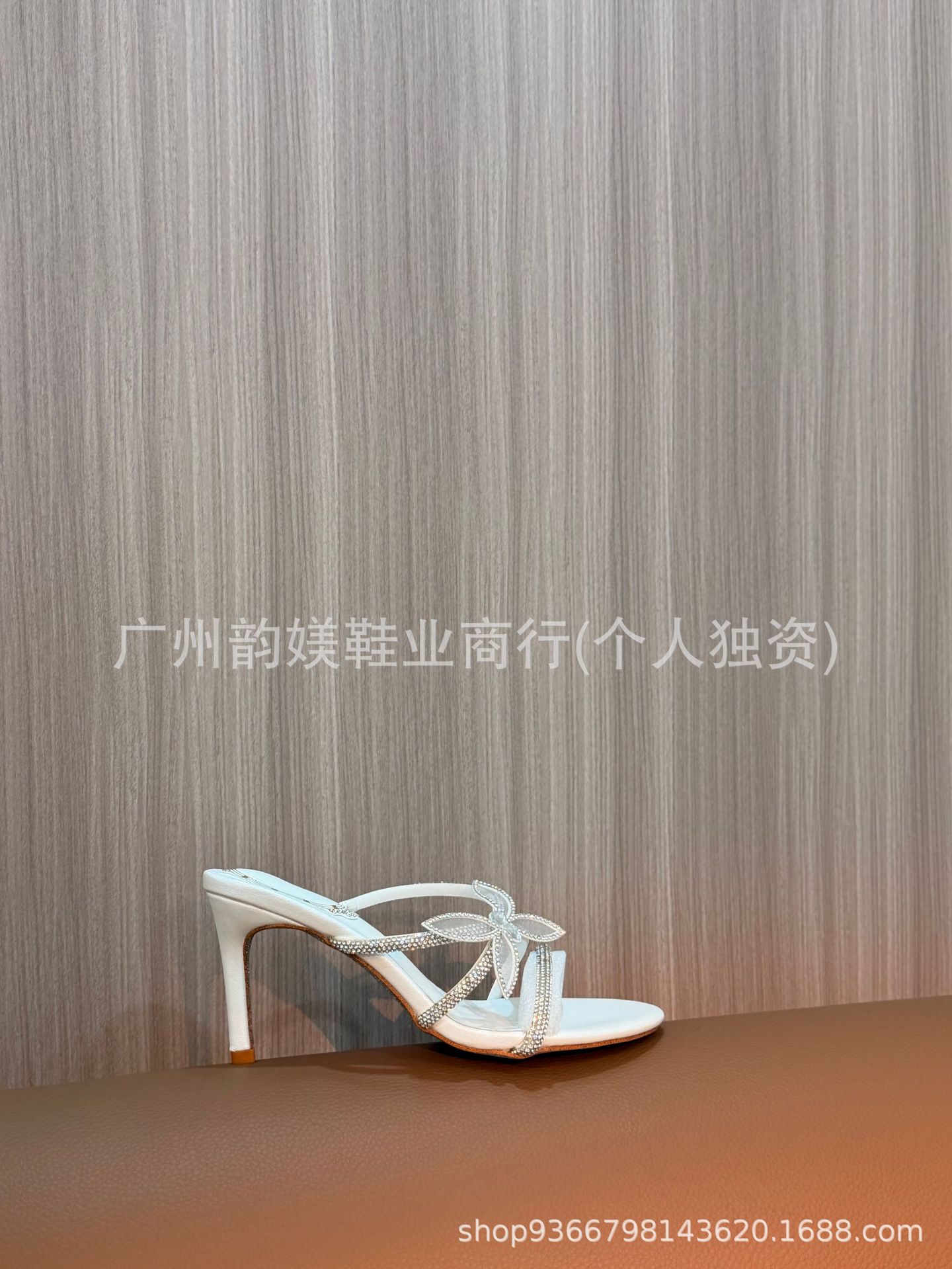 나비 장식 스틸레토 힐 (8cm)
