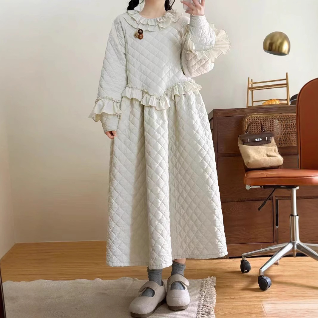 日系森系菱格拼花边夹棉连衣裙冬季新款宽松百搭减龄棉服大摆裙子