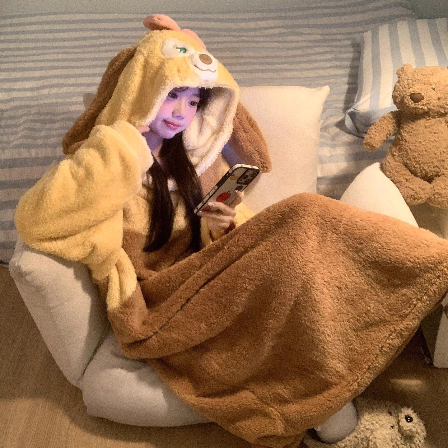 可爱少女饼饼熊珊瑚绒睡衣女冬季2025加厚保暖大码睡袍家居服睡裙