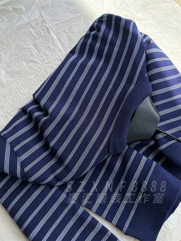 秋季尖料好货 藏蓝撞色条纹半拉链polo领刺绣百搭套头长袖卫衣|undefined