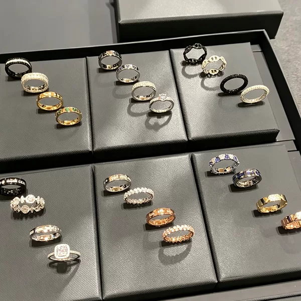 Couple's Rings with Morse Code, Snow White Pig Nose Design, Full Diamond Knight Ring, Fashionable and Unique, Cross-Border Shipping