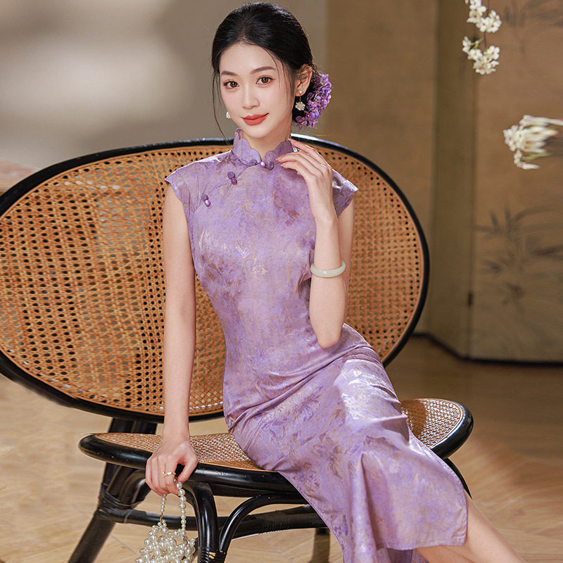 Purple Sleeveless Traditional Chinese Style Long Modified Cheongsam for Mothers, 2026 New Model, High-End Women's Dress for Summer