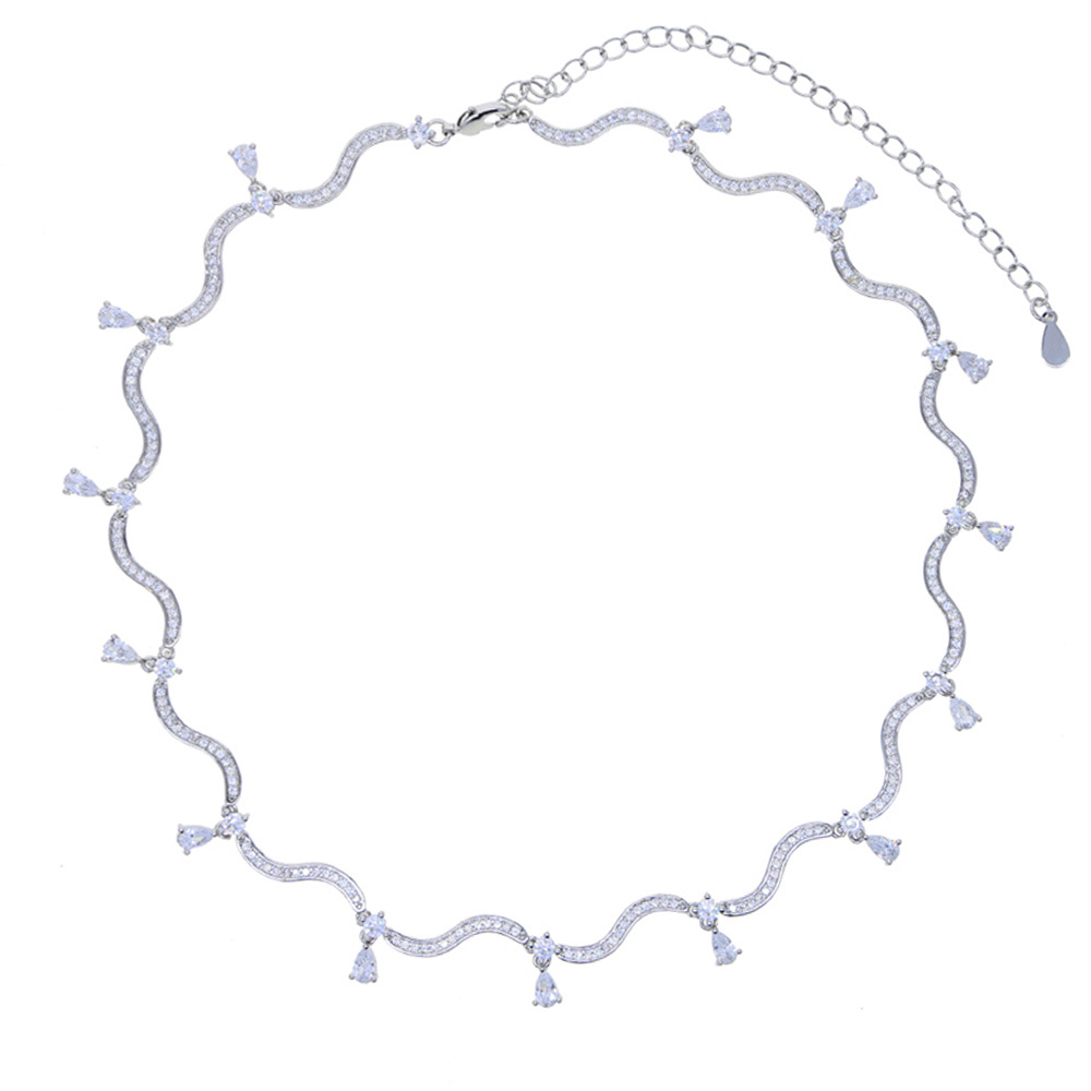Collana da donna con zirconi a forma di onda e goccia, incastonatura di diamanti classica e alla moda, gioiello di tendenza con motivo geometrico e catena in metallo._voghion.com