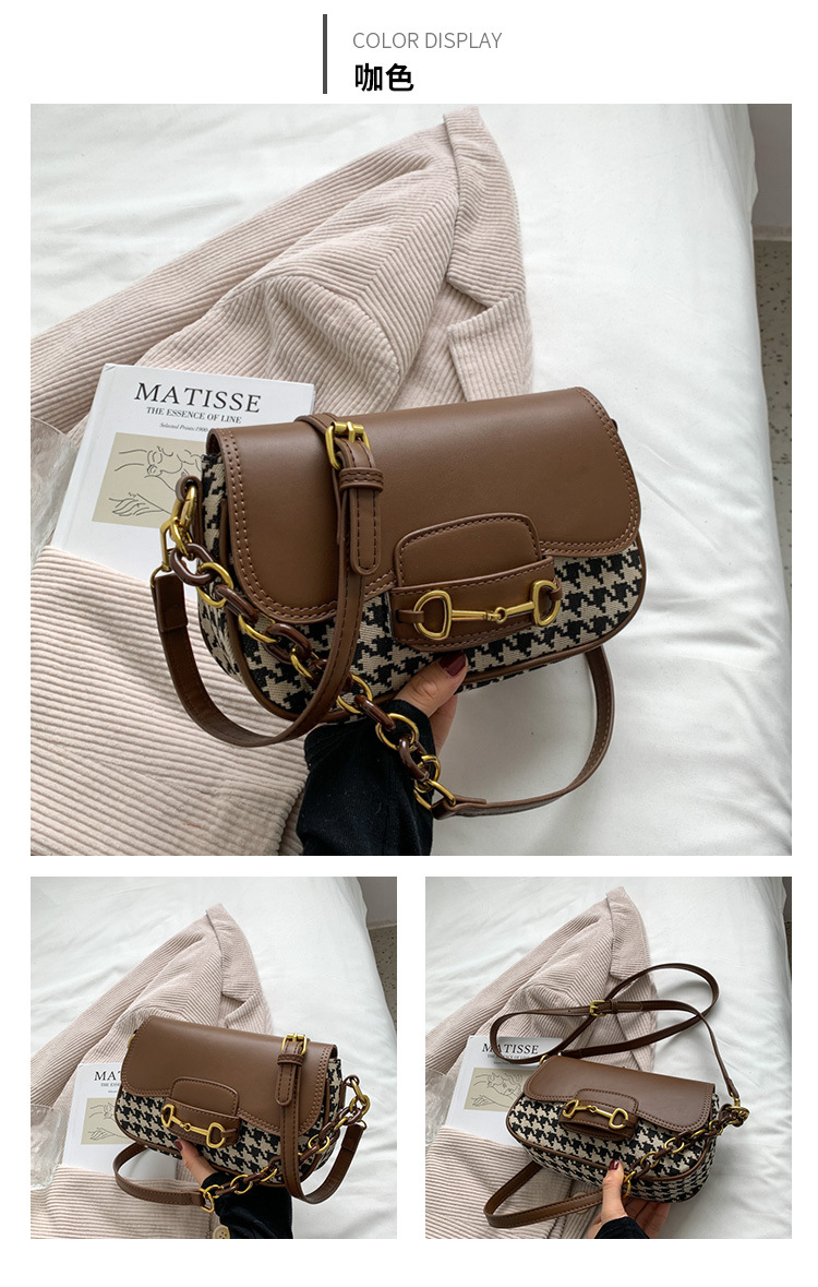 Chain Messenger Bag 2021 New Niche Western Style One-shoulder Armpit Small Square Bag display picture 6