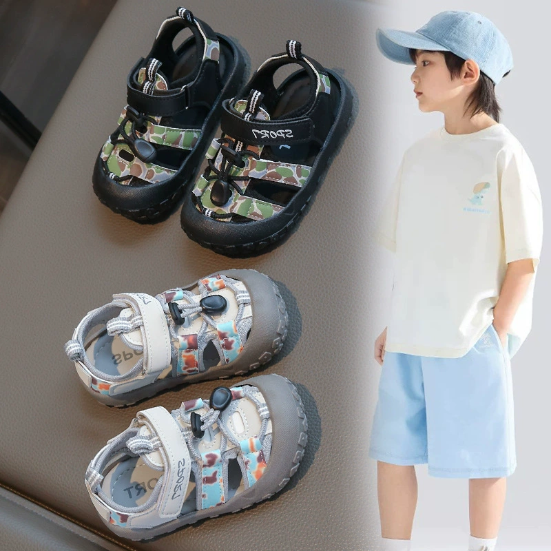 2025 Летняя новая детская обувь для мальчиков Баотоу Пляжная обувь Корейская мода камуфляж для девочек спортивные сандалии