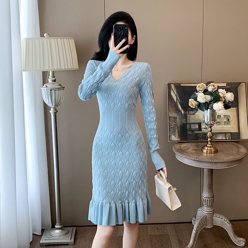 法式镂空设计修身鱼尾裙知性优雅秋冬季小香风中长款针织连衣裙女