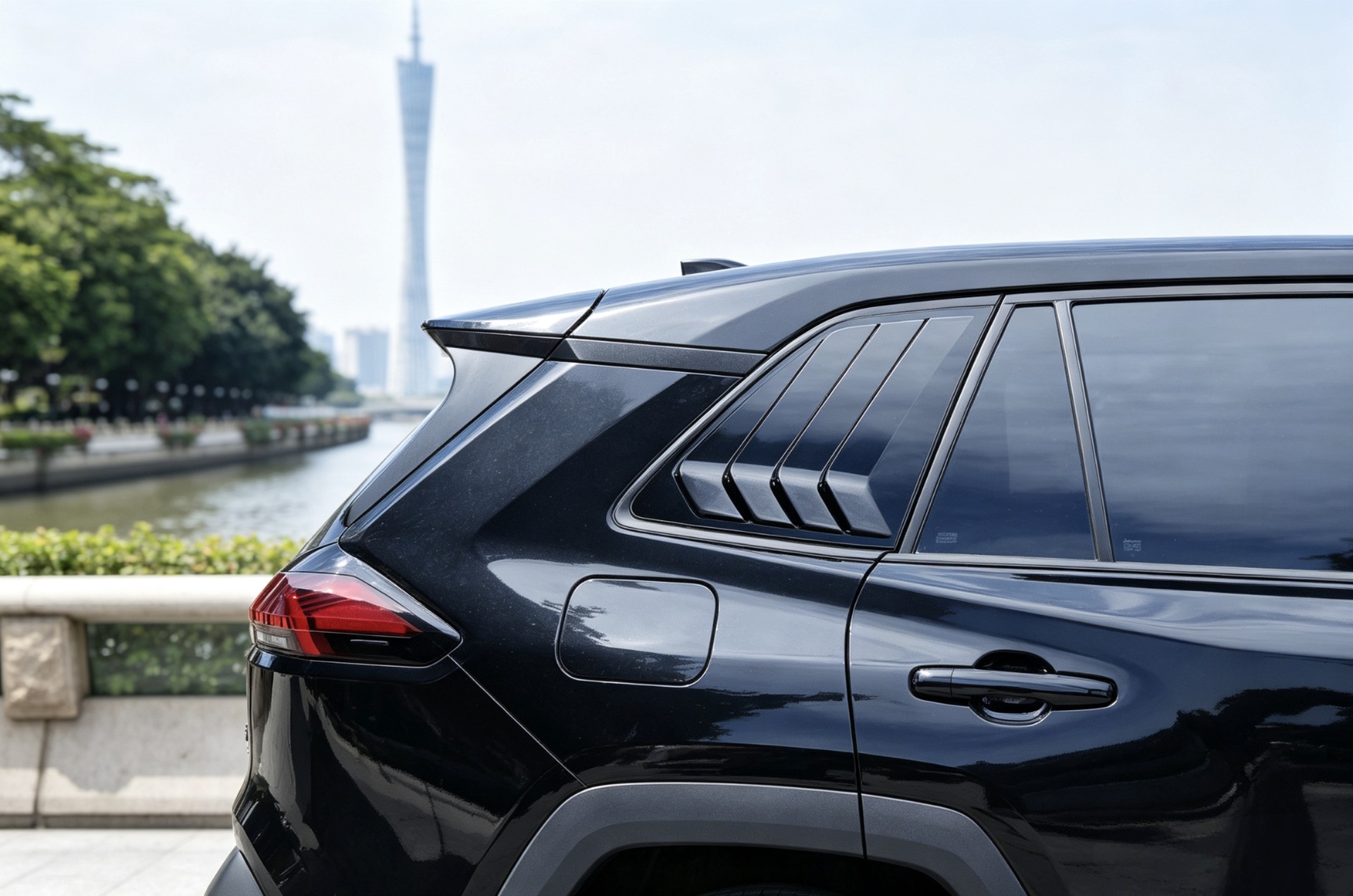 Suitable for 26 Models of Rav4, Rongfang, and Wildlander Modified Front Spoiler, Side Skirts, Rear Bumper, Roof Wing, Rear Diffuser, and Louvered Spoiler