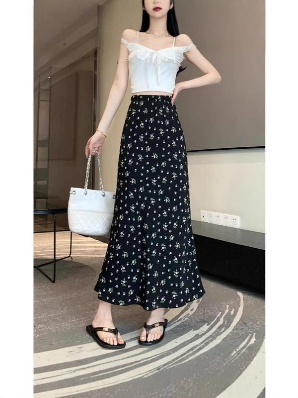 女性用黒花柄スカート、夏の新作、ヒップカバー、痩身Aラインスカート、海辺での休暇の服装、小柄なロングスカート|undefined