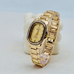 �羳���Q�¿�r�К��|Ůʿ�ֱ�ֱ�����u���Aˮ����E�AʯӢ��Ů