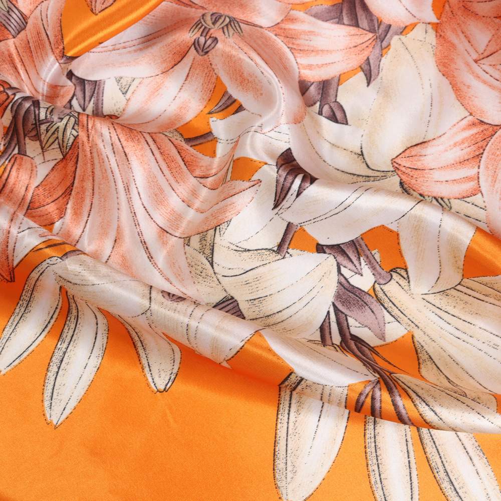 Women's Elegant Flower Satin Printing Silk Scarves display picture 5