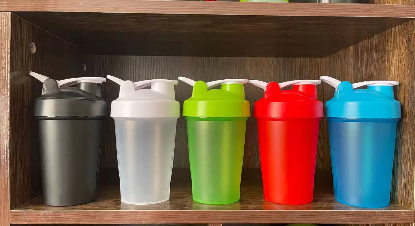 Портативная чашка для коктейля с ручкой 400 мл спортивная чашка для фитнеса смешивание протеинового порошка молочного коктейля со шкалой в наличии