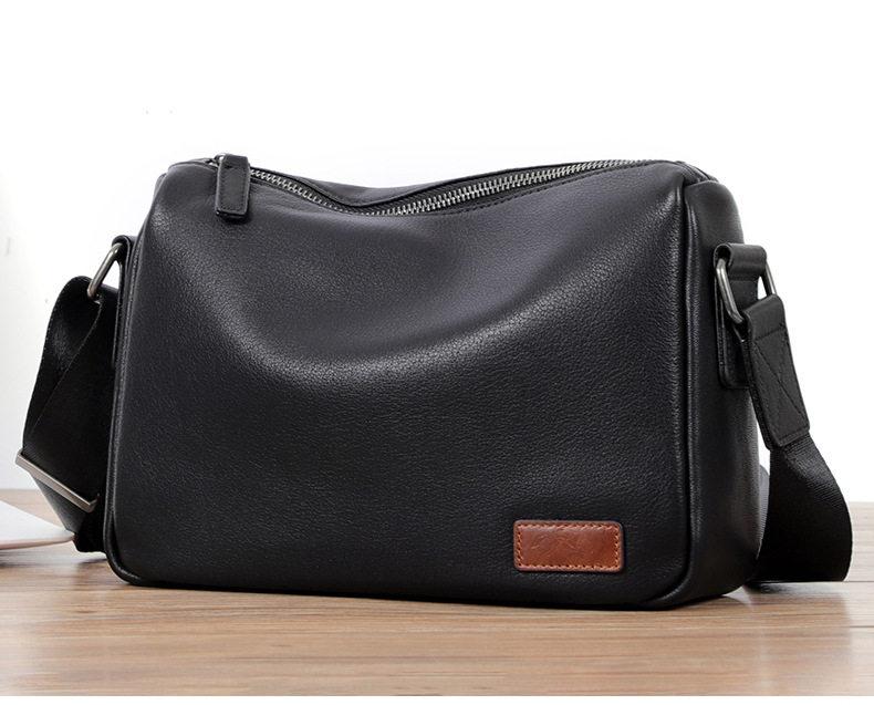 Túi đeo chéo nam da bò thật dạng hộp nhỏ 29×11×17 cm — Màu đen chi tiết 4