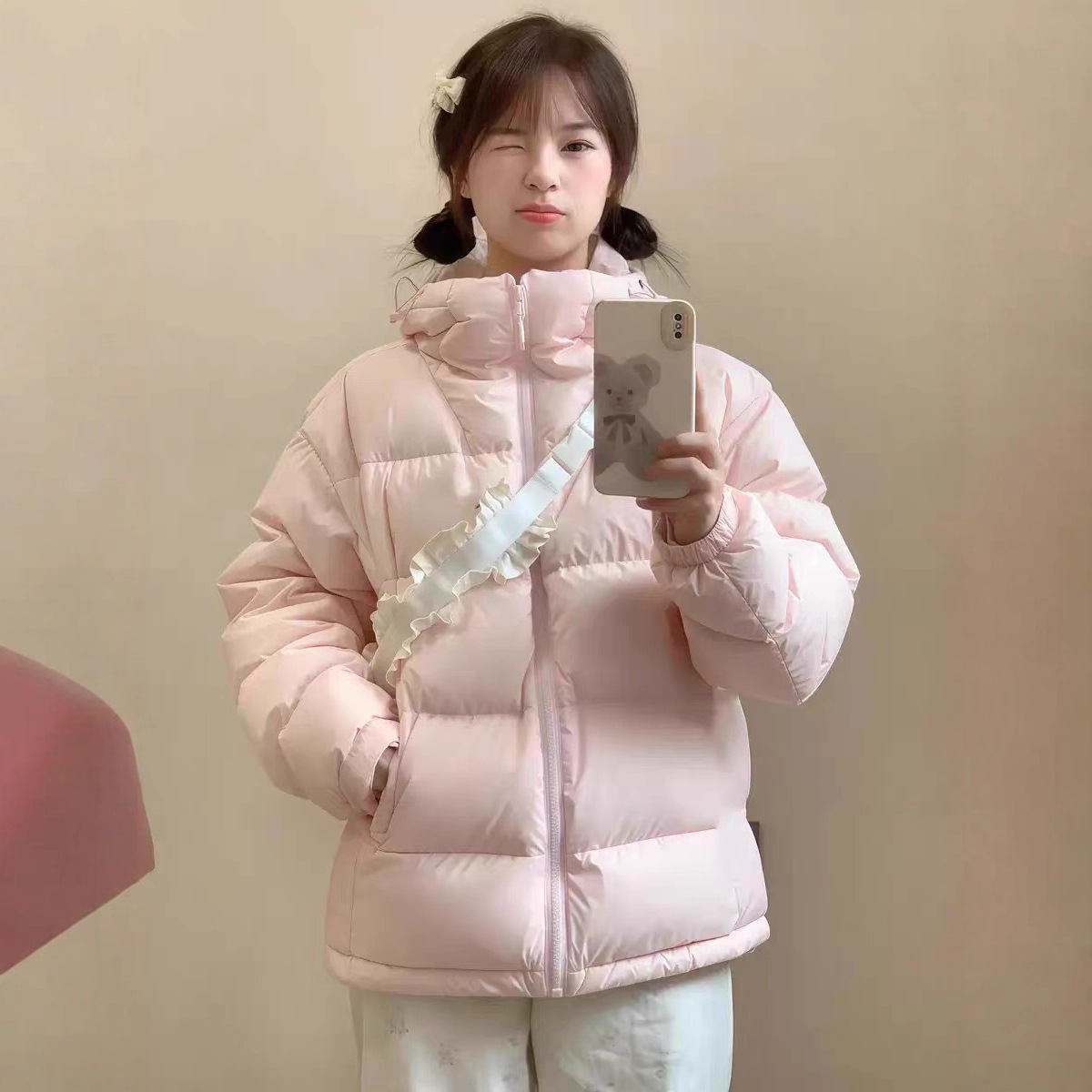Algodón negro engrosado de invierno de mujeres 2025, nuevo estilo coreano engrosado chaqueta de algodón con capuchón pequeño image 2