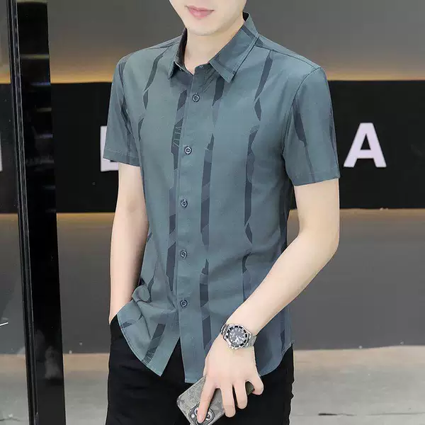 Summer New Style Ice Silk Men's Short-Sleeved Shirt, Business Striped Shirt, Handsome, Non-Iron, Thin, Versatile Shirt