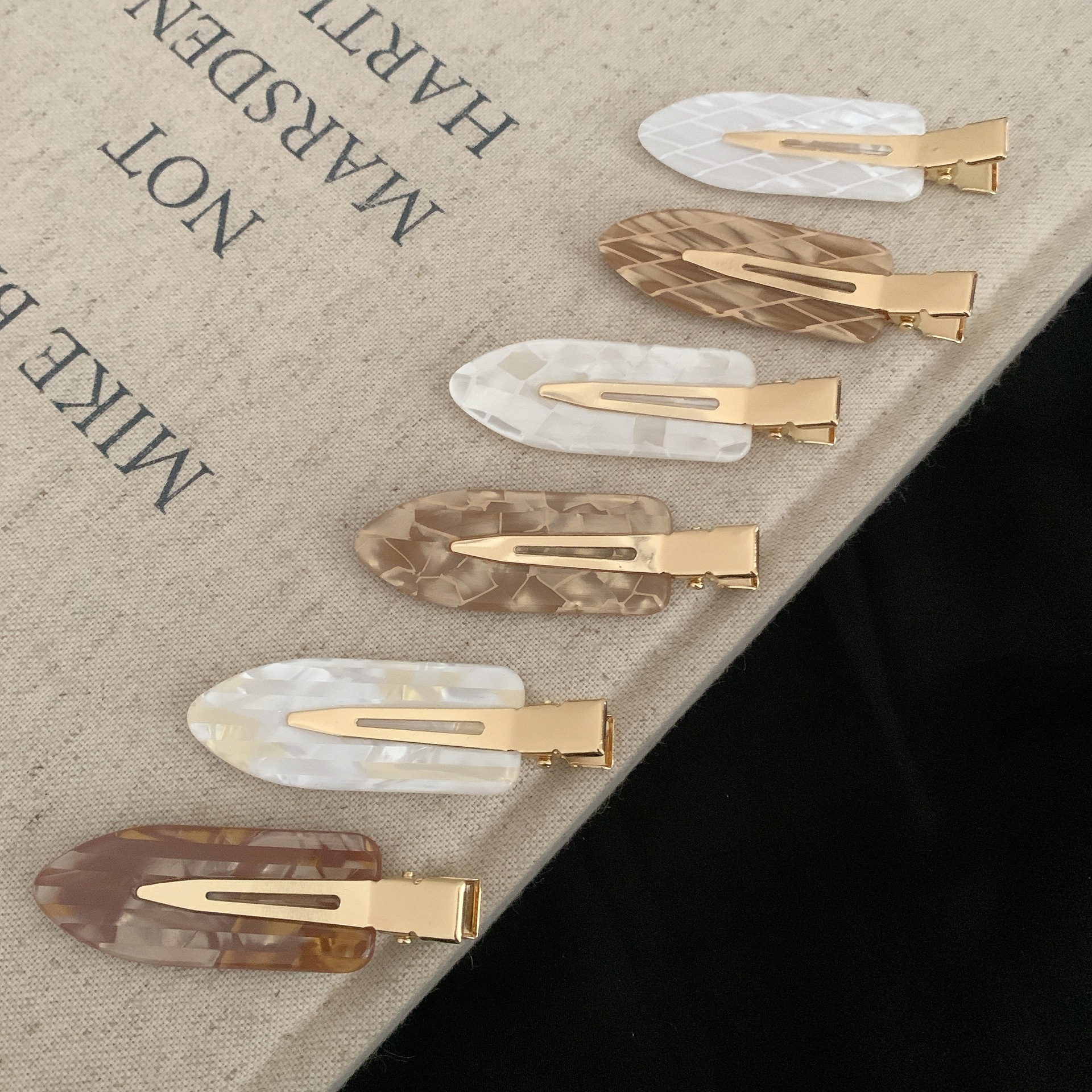 Women's Geometric IG Style Sweet Acetic Acid Sheets Hair Clip display picture 7