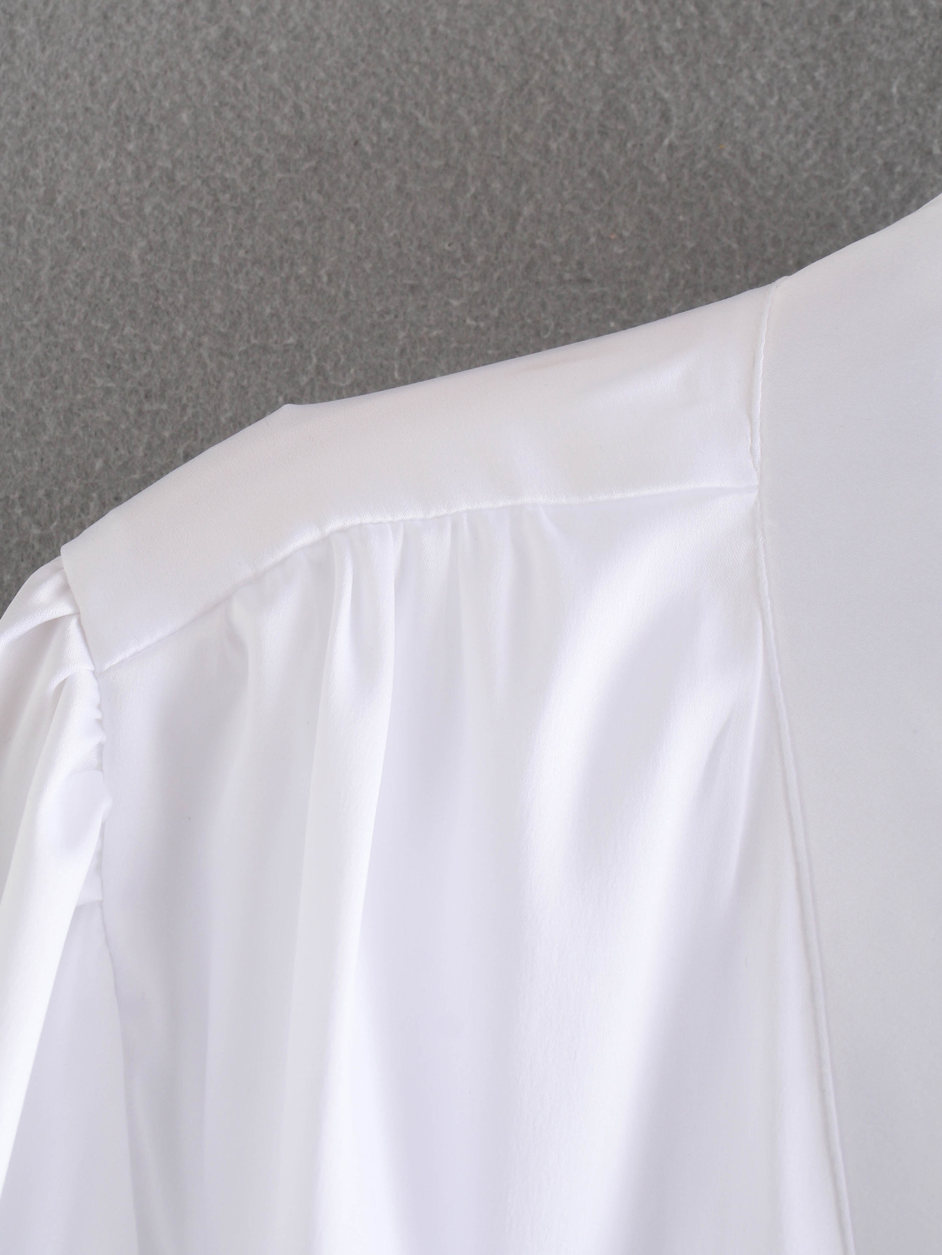 new wholesale spring two-color gloss waist blouse NSAM54122