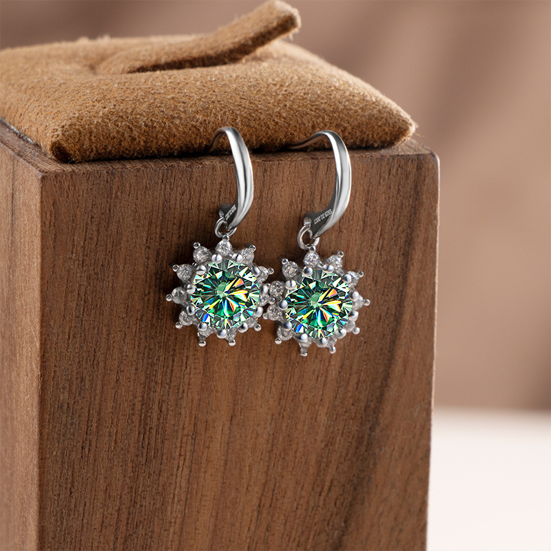 S925 plata esterlina nuevo gancho de orejas clásico simple aretes de flor de sol moissan para mujeres un quilate aretes de piedra moissan para mujeres