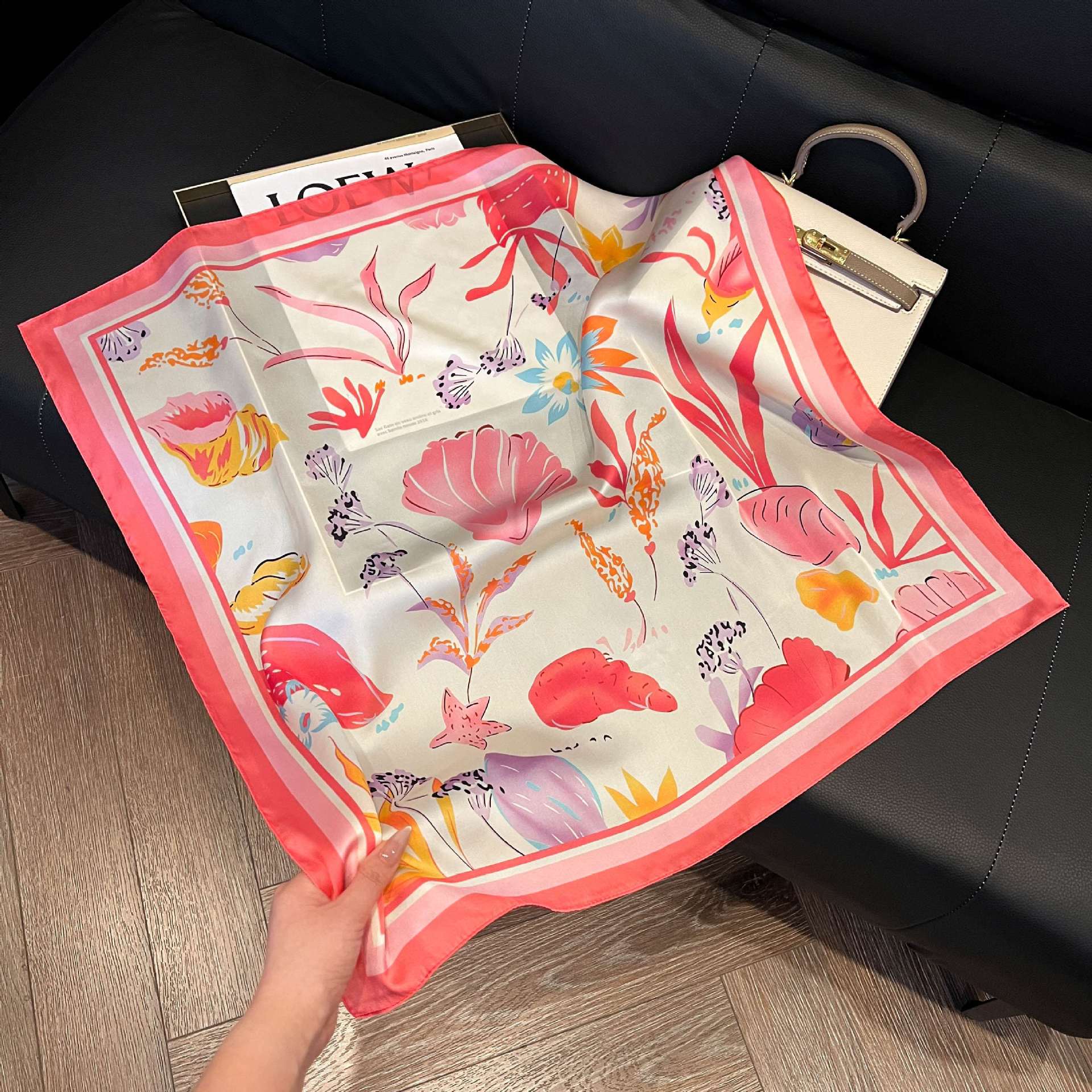 Nueva bufanda de seda de las mujeres de moda del todo-fósforo de alto grado pequeña bufanda cuadrada estilo coreano bufanda de cuello primavera y otoño bufanda retro bolsa de corbata image 126