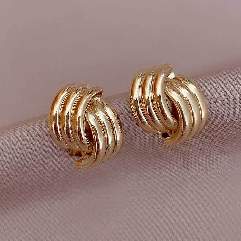 Simple Geometric Staggered Alloy Stud Earrings Wholesale display picture 1