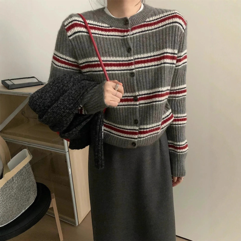 2025秋冬新款时尚撞色圆领条纹针织开衫女宽松百搭毛衣外套女上衣|undefined
