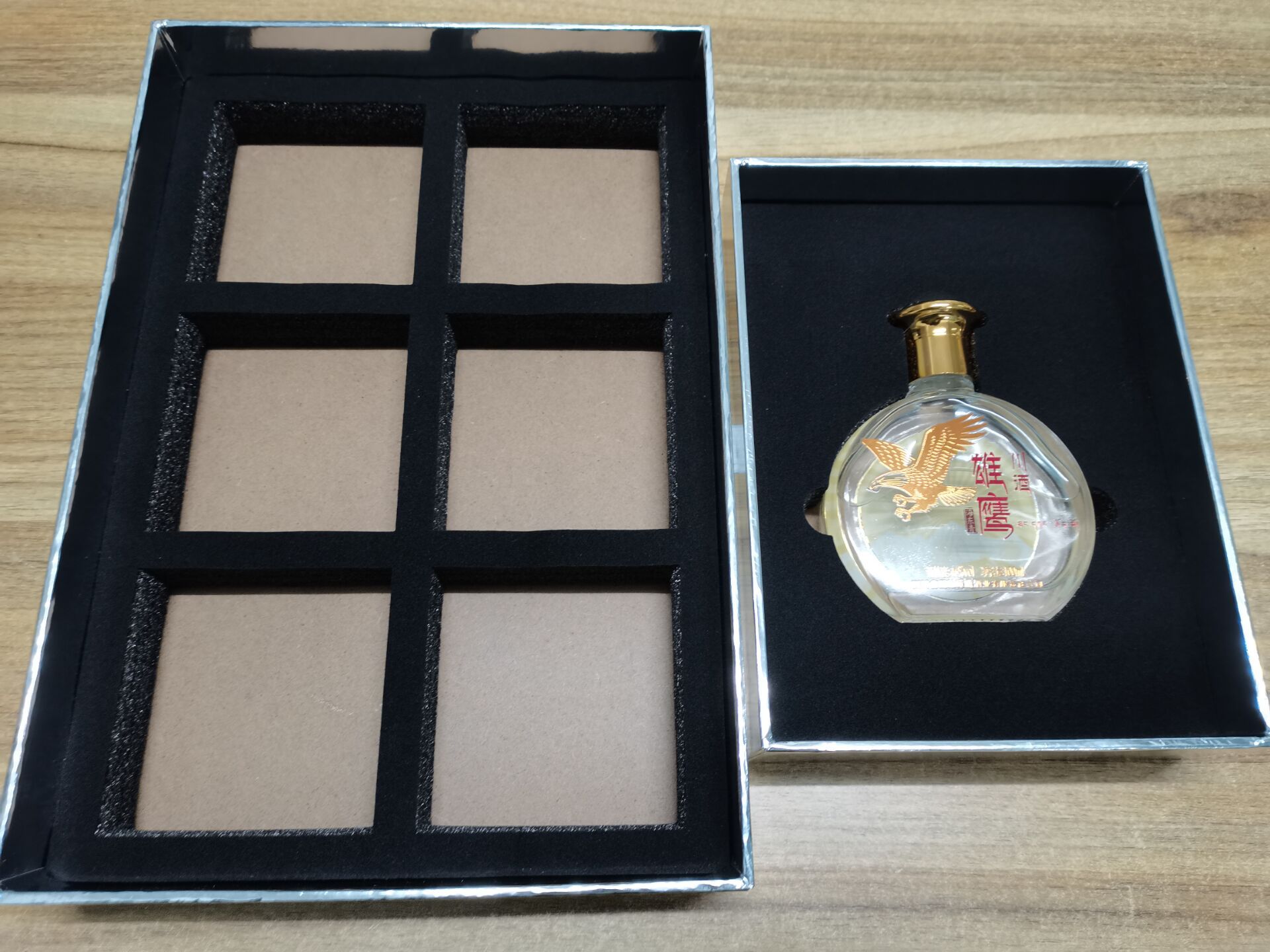 厂家供应黑色珍珠棉表黑绒快递包装泡沫/酒瓶黑色珍珠棉底托泡沫