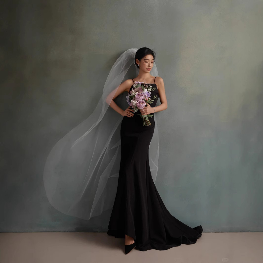 Black Studio Theme Korean Mori Wedding Dress Sling Fishtail Small Tail Zipper Simple Fashion Dress Hepburn Style