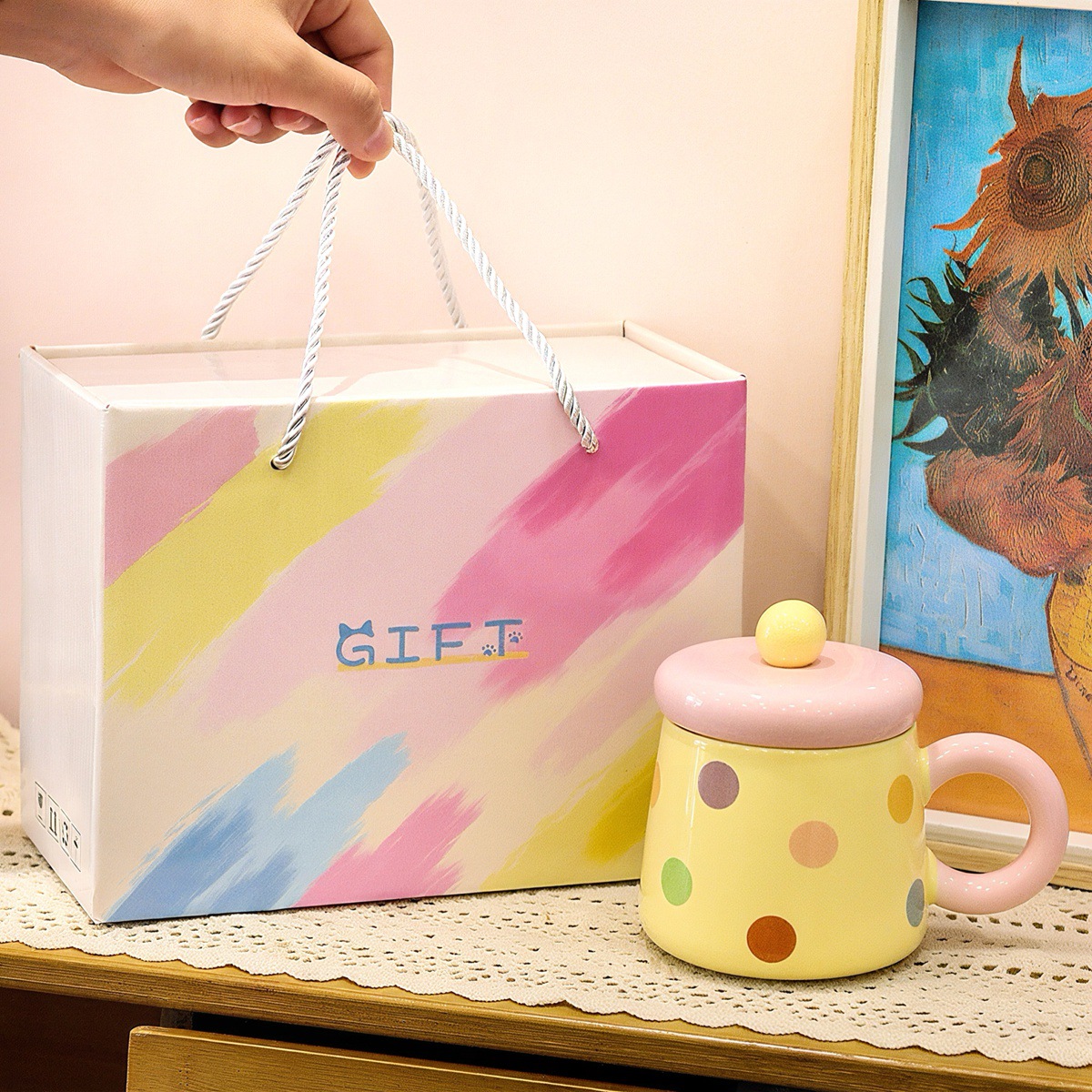 Taza de cerámica de punto de onda creativa para niñas de alto valor de agua taza de desayuno taza de miel con cubierta taza de miel regalo de cumpleaños