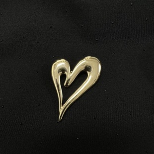 Korean High-end Exquisite Luxury Elegant Suit Brooch Women's Accessories French Cold Talk High-end Metal Love