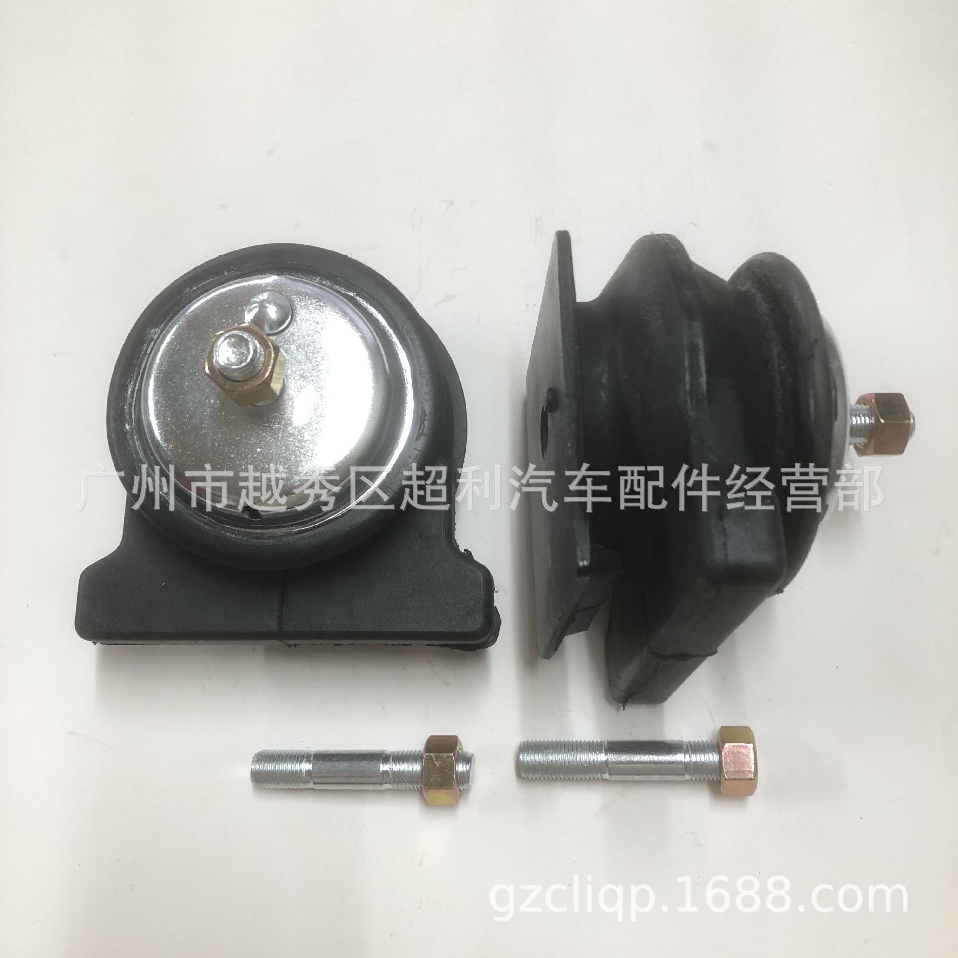 Engine Mount ME031999 ME017631 MC907899 for Mitsubishi FE50C L/R