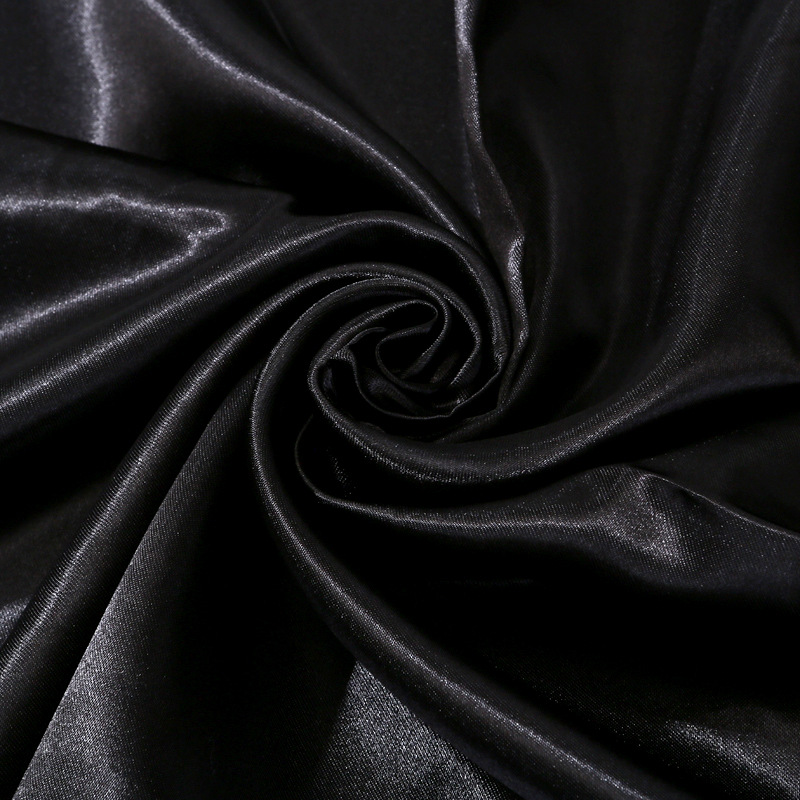 Foulard in seta minimalista bianco e nero accessorio lusso donna_voghion.com