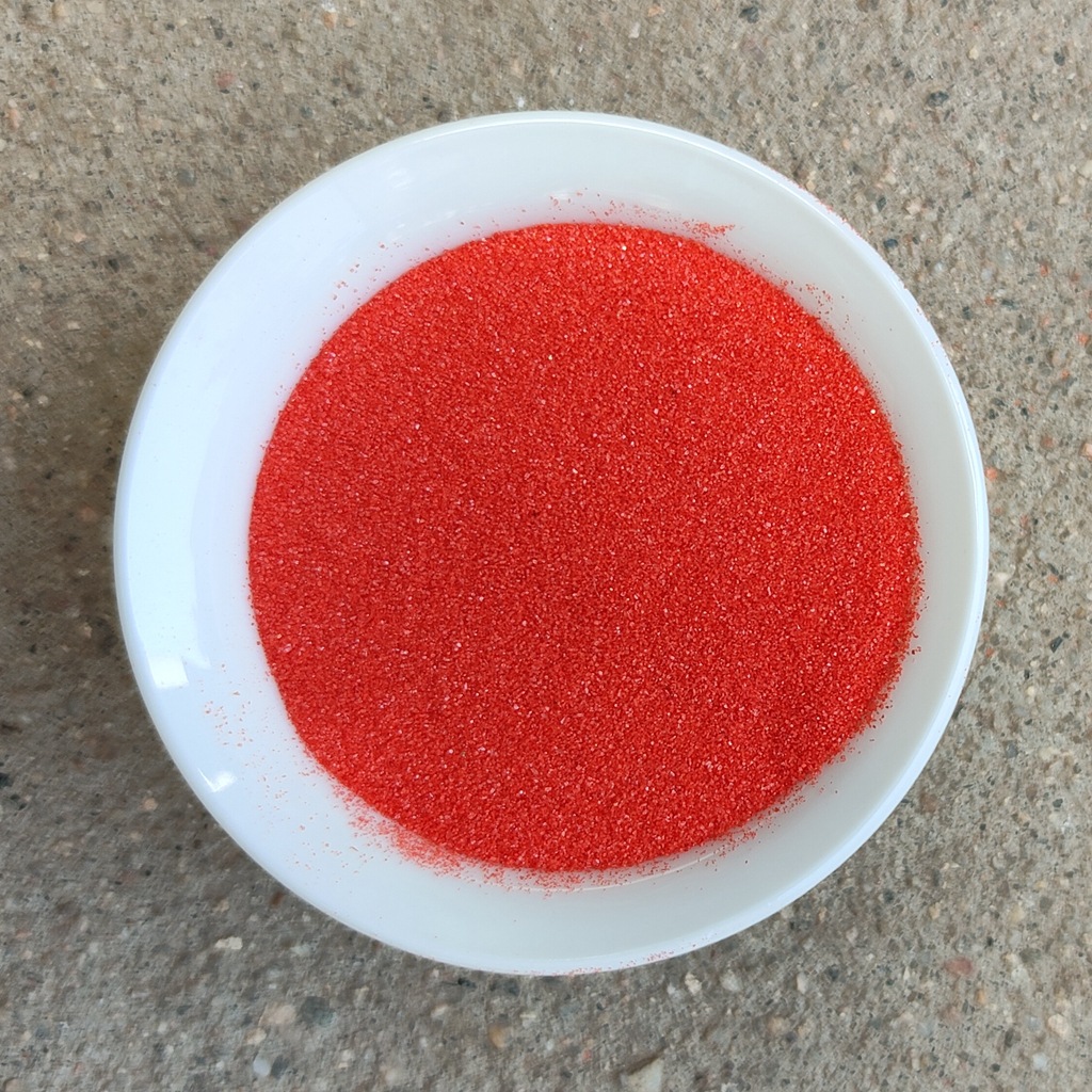 Большой красный